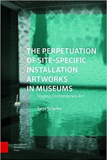 Digitalna vsebina dCOBISS (Perpetuation of site-specific installation artworks in museums : staging contemporary art)