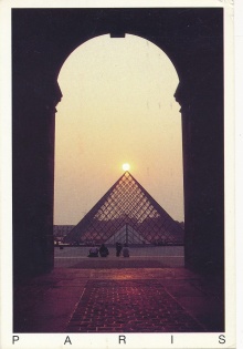 Digitalna vsebina dCOBISS (Paris [Slikovno gradivo] : la pyramide du Louvre : Arch. I. M. Pei : Etablissement public du Grand Louvre)