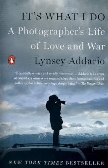 Digitalna vsebina dCOBISS (It's what I do : a photographer's life of love and war)