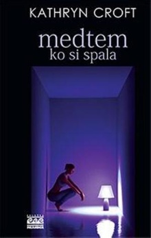 Medtem ko si spala; While y... (cover)