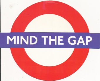 Mind the gap. Slikovno grad... (naslovnica)