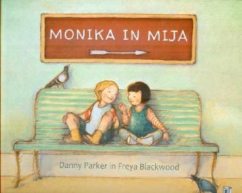 Monika in Mija; Molly & Mae (naslovnica)