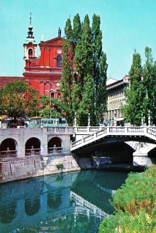 Ljubljana. Slikovno gradivo (naslovnica)