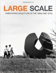 Large scale : fabricating s... (naslovnica)